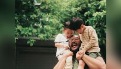Why are dads praised for doing bare minimum?