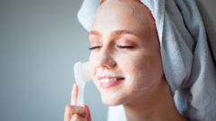 Step-by-step guide to de-tan the skin at home