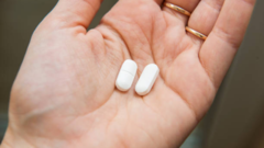 Can paracetamol cause liver damage?