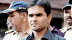 Sameer files defamation suit claiming against Rakhi