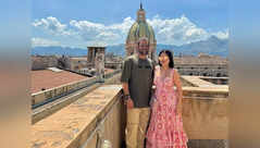 Sakshi-Dhoni paint romantic picture in Italy