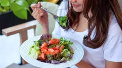 Can a bowl of salad make you sick?