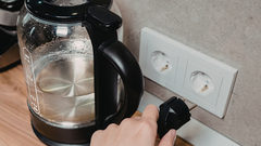 5 tiny kitchen habits that may be increasing electricity bills quietly
