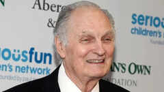 Alan Alda shares his struggles with aging and Parkinson&rsquo;s disease