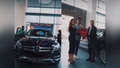 Paras buys a brand new car with Mahira