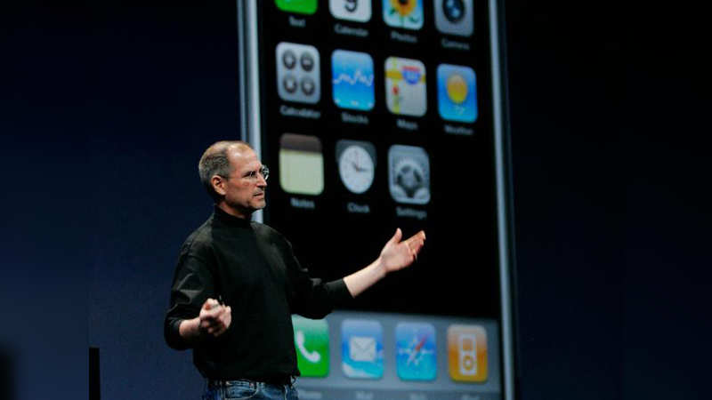 The story of how Steve Jobs saved Apple from disaster | Gadgets Now