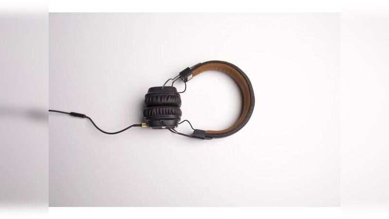 sony bluetooth headphones under 2000