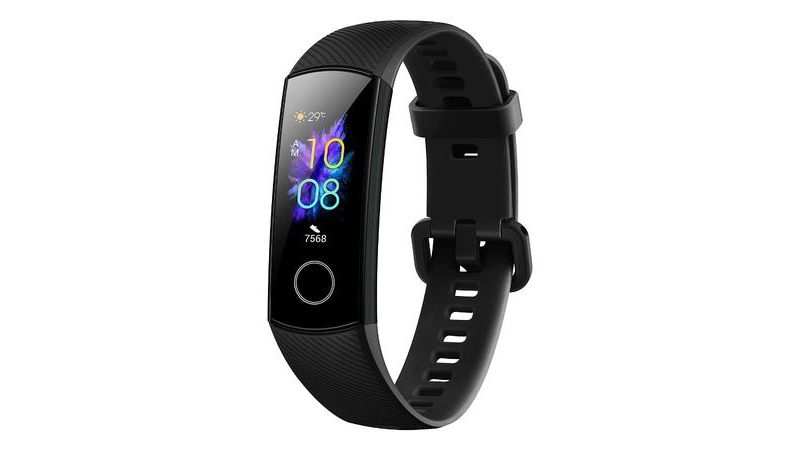 fitness band under 800