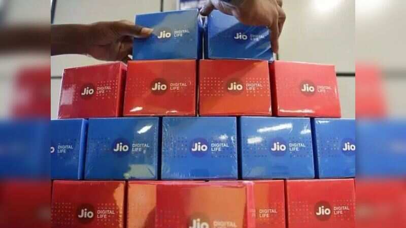 Reliance Jio also talking to other phone brands