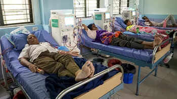 How queues are killing thousands of kidney failure patients | India News -  Times of India