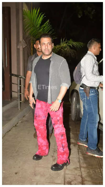 Salman Khan Wore A Pair Of Super Wide Bell Bottom Jeans With Slip-Ons For  His 55th Birthday