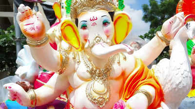 Ganesh Chaturthi 2023: Dos and don'ts to follow while bringing Ganpati  Bappa home - Times of India