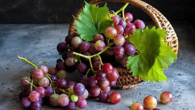 California green seedless grapes outperforming reds