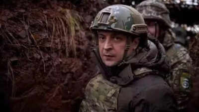 Ukrainian President clothing: Zelenskyy questioned over casual attire at  White House: Who decided suits are essential? | - The Times of India