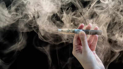 Vaping Side Effects: Can vaping cause cancer? Top NYC doctor responds | -  Times of India