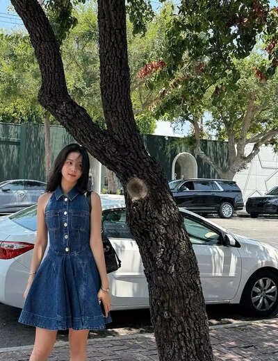 jisoo denim dress Blue Flared Hem Sleeveless Denim Dress | Jisoo - BlackPink