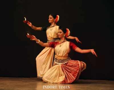 Rasana Dance Theatre's 'Sringaram' - Indian Link