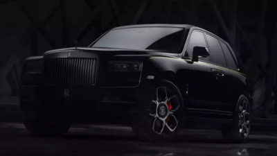 Shah Rukh Khan brings home a Rolls-Royce Cullinan Black Badge worth Rs 10  crore [Video] - Car News