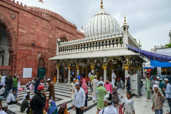 Nizamuddin: Delve into the Sufi traditions and sacred legends - Vimarsana News