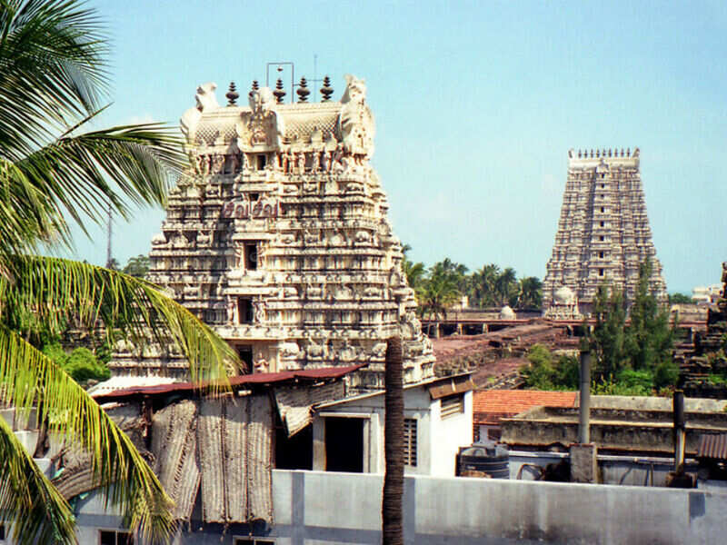 Ramanathaswamy Temple tower - Rameswaram: Get the Detail of