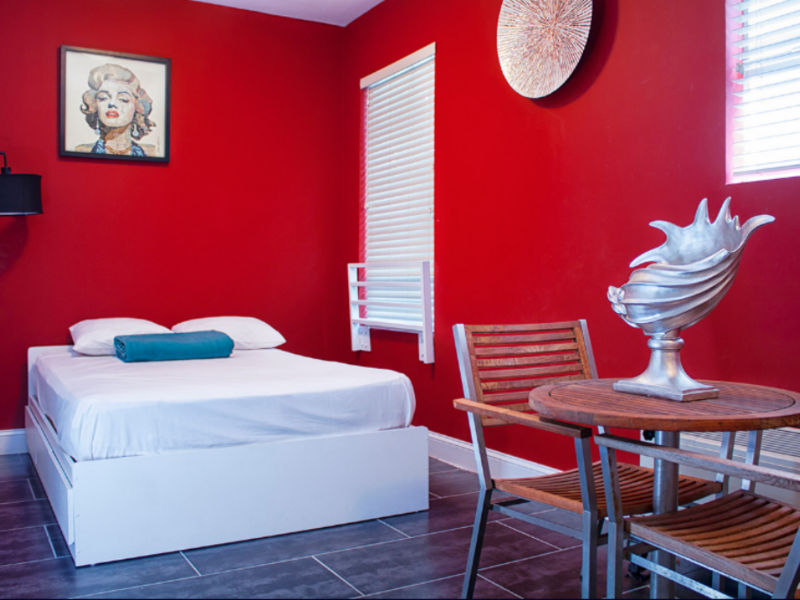 Bed And Drinks Miami Beach Hostel Times Of India