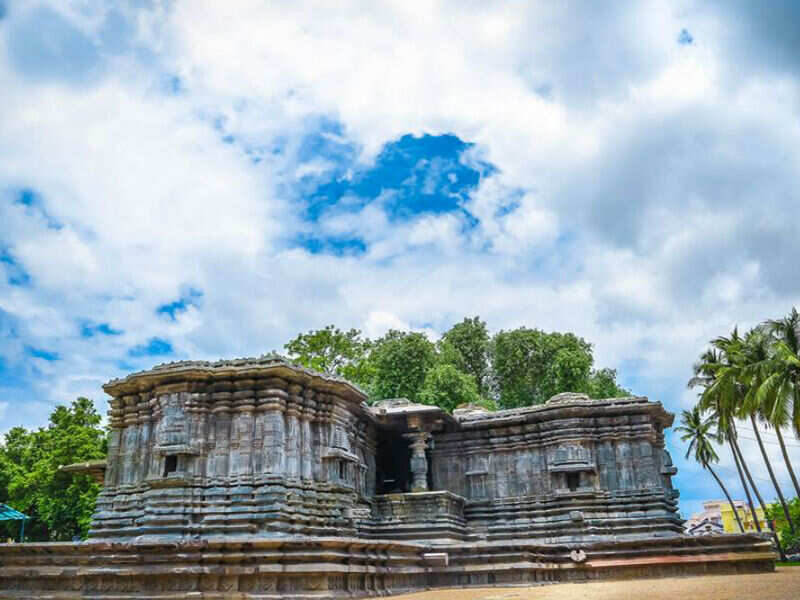Thousand Pillar Temple Warangal Get the Detail of Thousand Pillar