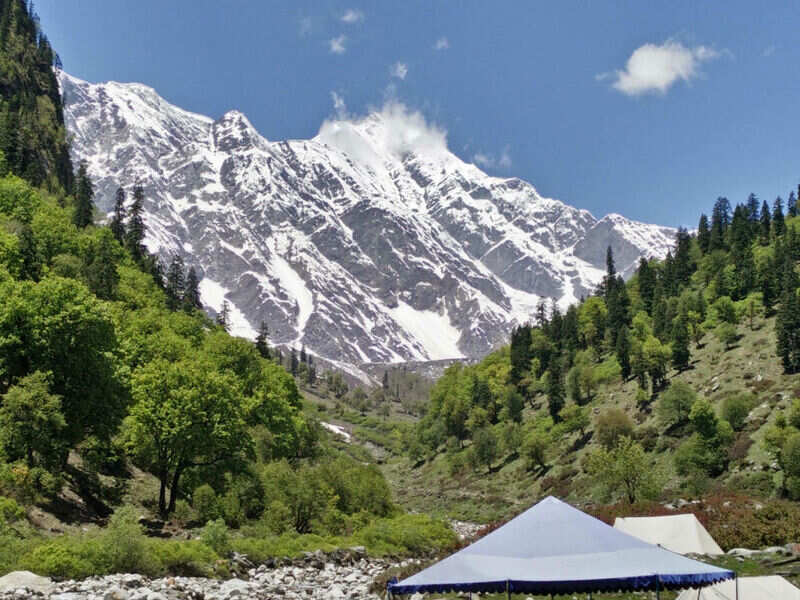 snowfall in Manali Weather forecast spells snowfall in Shimla, Manali