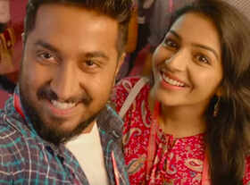 Oru Cinemaakkaran: 'Kannaake' song